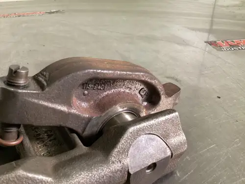 CATERPILLAR ROCKER SHAFT 6I1621 USED - Thumb image 2