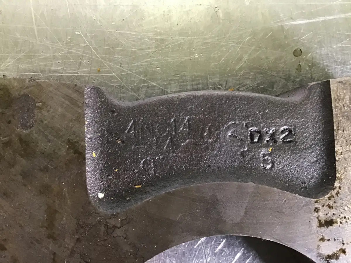 CATERPILLAR HAUPTLAGERDECKEL 4N0614 GEBRAUCHT – Bild 2