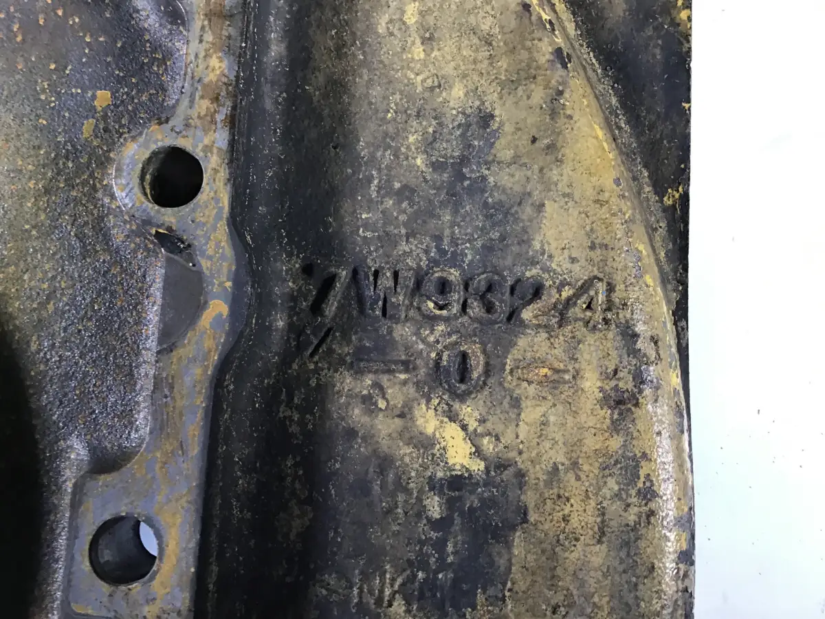 CATERPILLAR FLYWHEEL HOUSING 7W9324 USED - Picture 2
