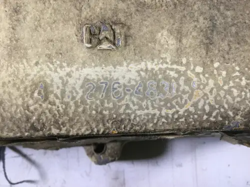 CATERPILLAR INTERMEDIATE VALVE COVER 2764831 USED - Thumb image 2
