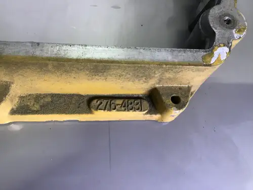 CATERPILLAR INTERMEDIATE PIECE VALVE COVER 2764831 USED - Thumb image 2