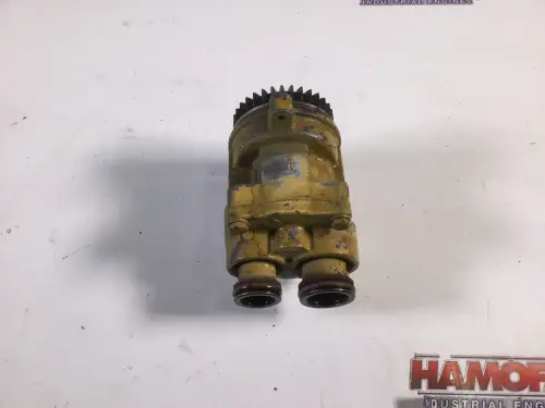 CATERPILLAR OIL PUMP 9Y8073 USED