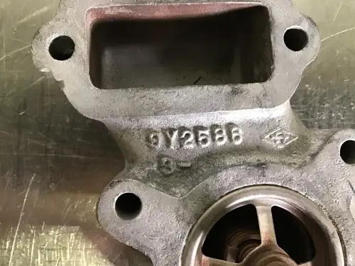 CATERPILLAR THERMOSTAT COVER 9Y2586 USED - Thumb image 2