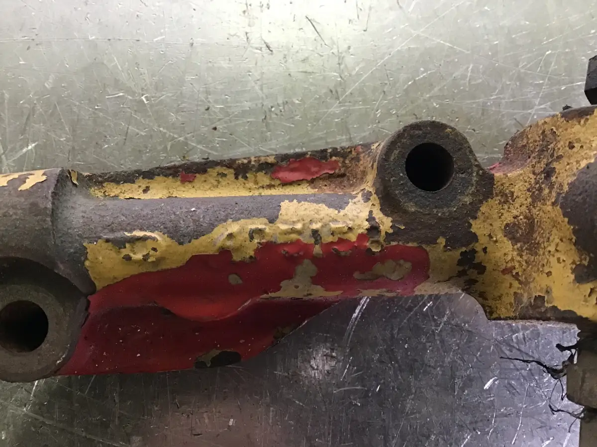 CATERPILLAR OIL SPRAYING PART 4P5153 USED - Picture 2