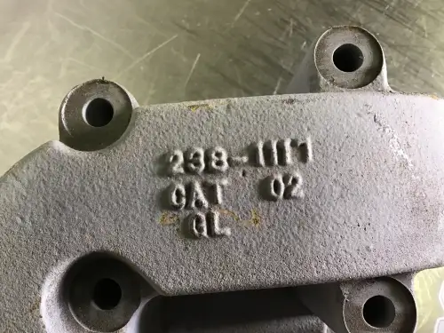 USED CATERPILLAR OIL COOLER HOUSING 2381117 - Thumb image 2