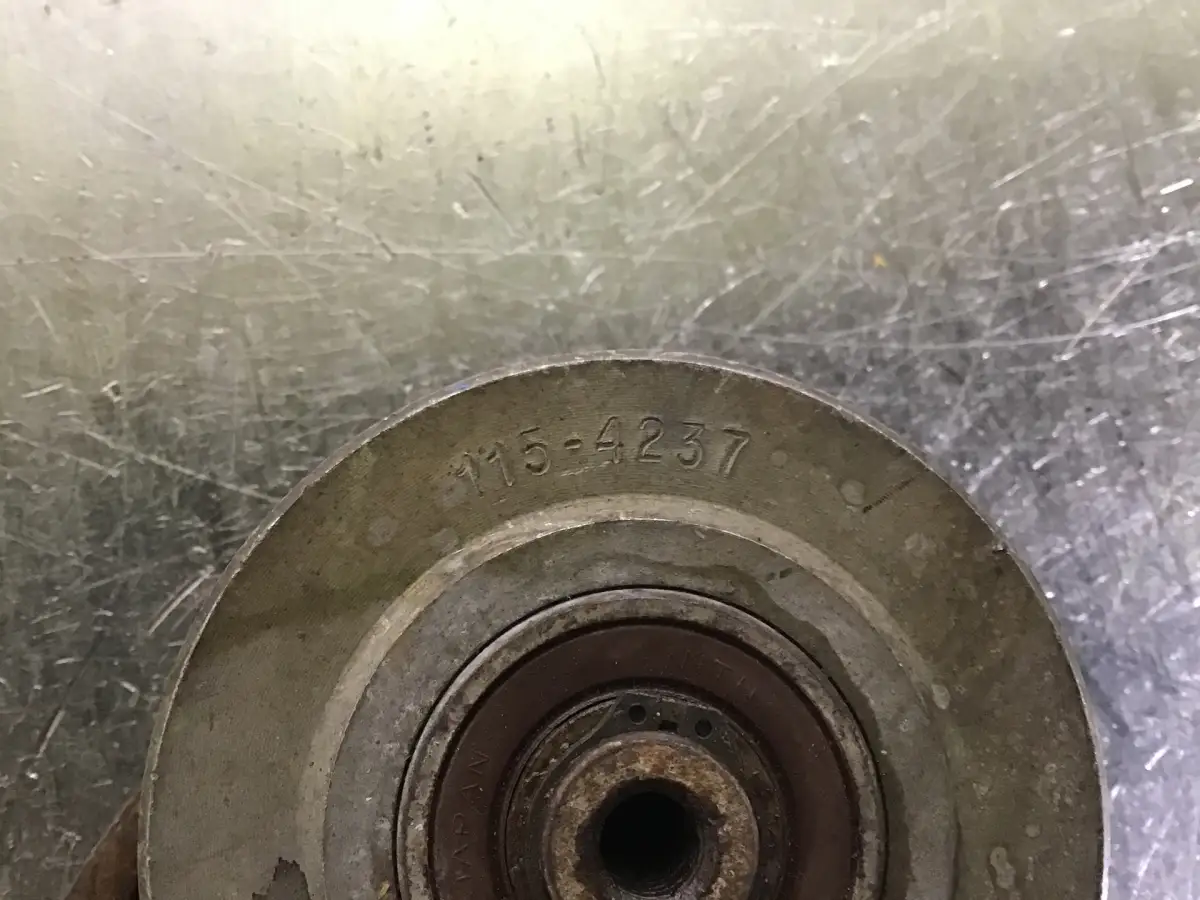 CATERPILLAR TENSION PULLEY 1154204 USED - Picture 2