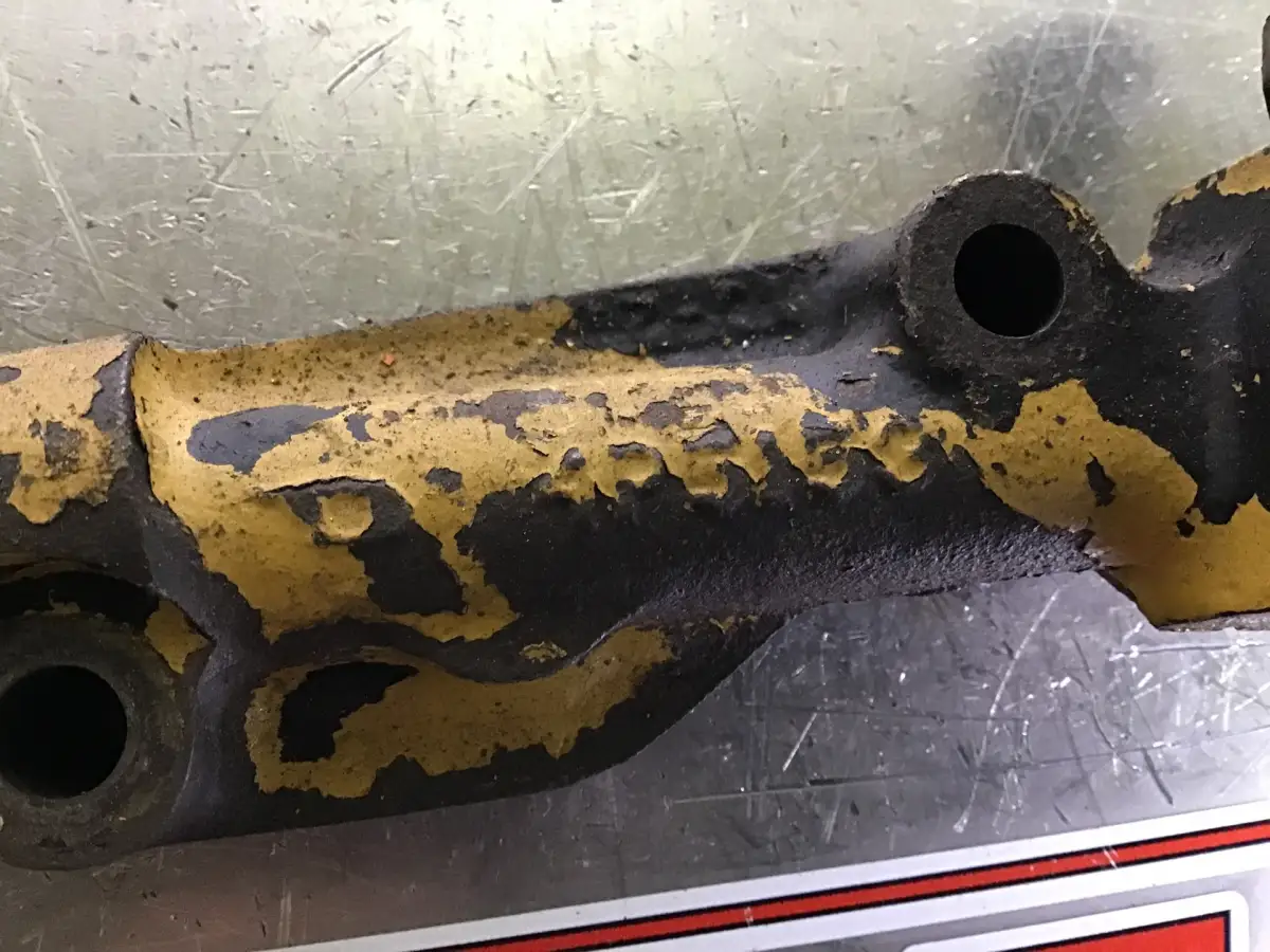 CATERPILLAR INYECTOR DE ACEITE 4P5153 USADO - Imagen 2