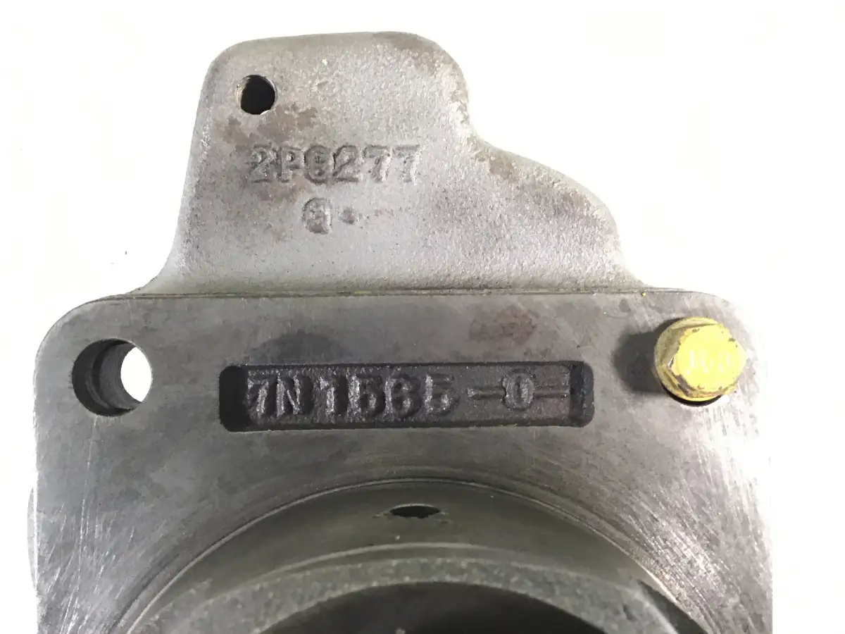 CATERPILLAR ADAPTOR 7N1565 USED - Picture 2