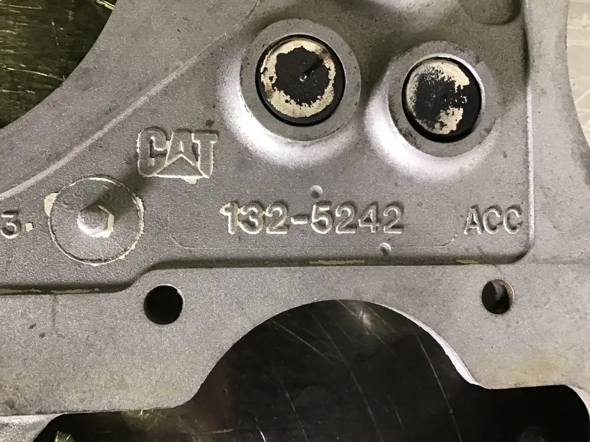 CATERPILLAR TIMING HOUSING 1325242 USED - Picture 2