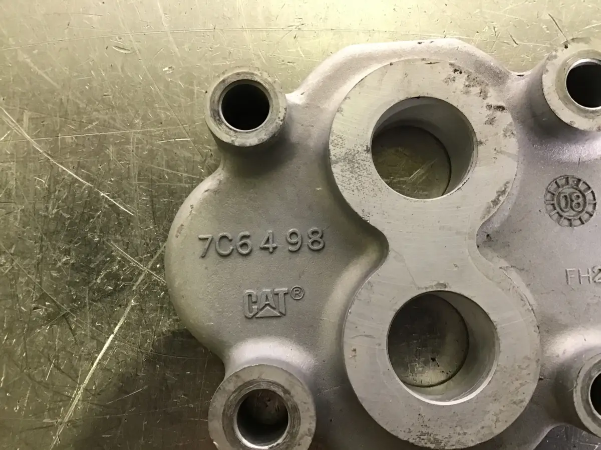 CATERPILLAR OIL PUMP COVER 7C6498 USED - Picture 2