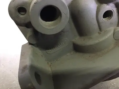 CATERPILLAR FUEL FILTER HOUSING 4N8897 USED - Thumb image 2
