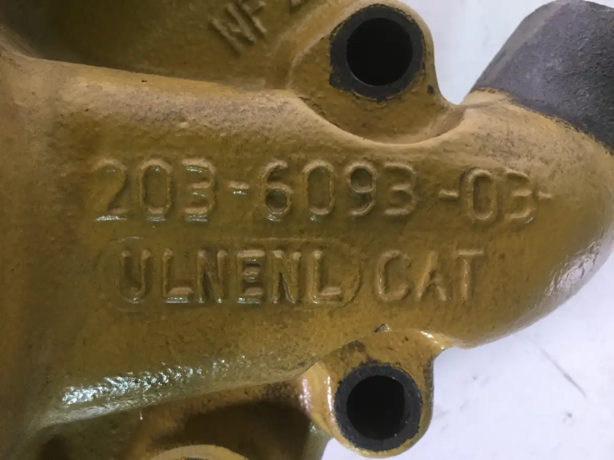 CATERPILLAR WATER PUMP HOUSING 2036093 USED - Picture 3