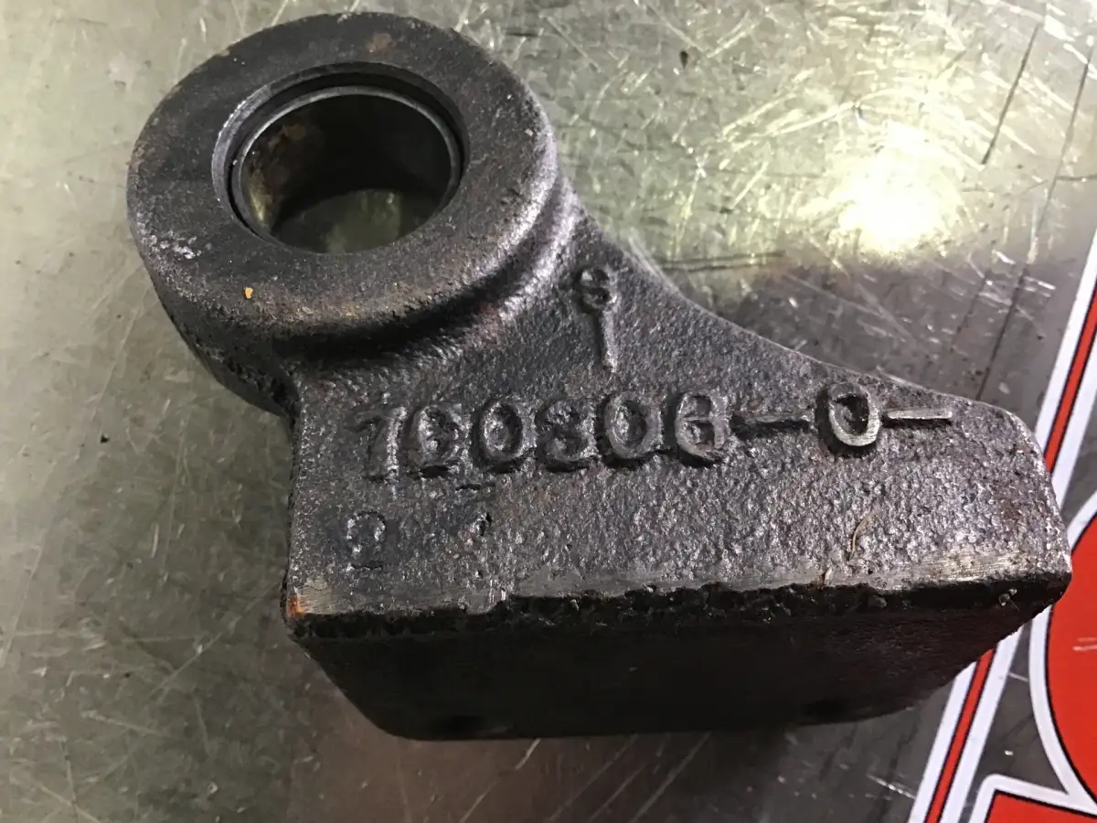 CATERPILLAR BRACKET 7C0305 USED - Picture 2