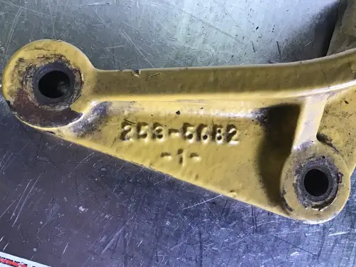 CATERPILLAR ALTERNATOR BRACKET 2535682 USED - Thumb image 2