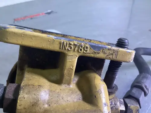 CATERPILLAR TREIBSTOFFFILTERGEHÄUSE 1N3789 GEBRAUCHT – Vorschaubild 2