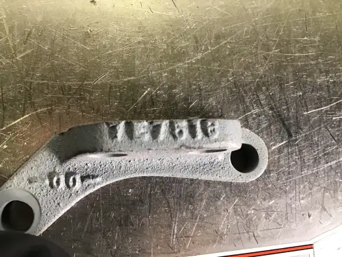 CATERPILLAR BRACKET 7E7516 USED - Thumb image 2
