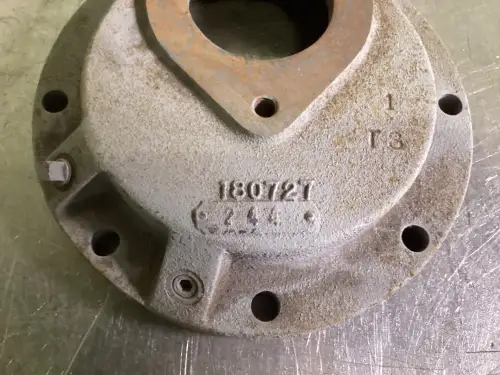 CUMMINS CUM V28 OIL COOLER PLATE 180727 USED - Thumb image 2