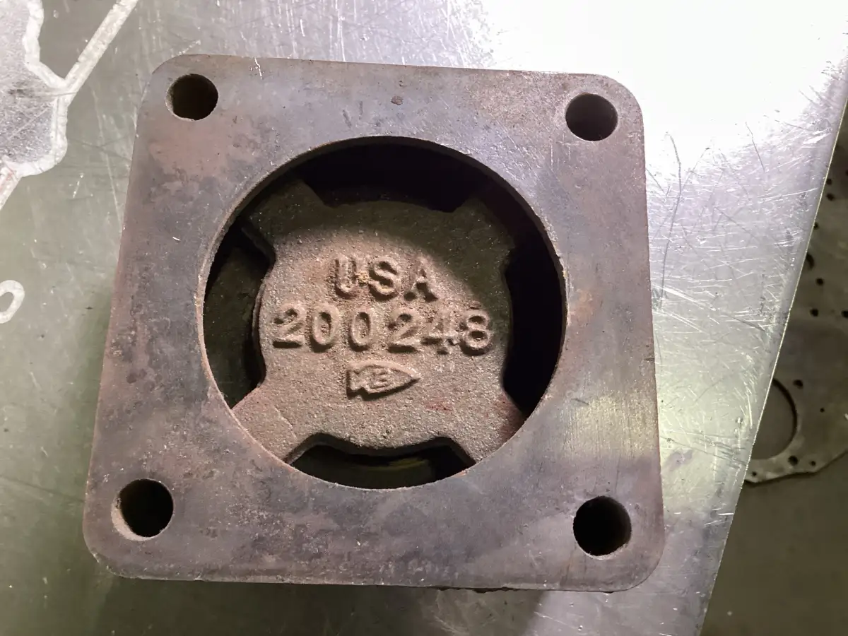 CUMMINS BOÎTIER DE THERMOSTAT 200248 D'OCCASION - Image 2