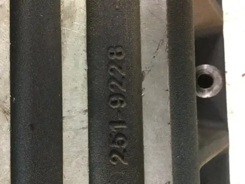 CATERPILLAR INTERCOOLER DEKSEL 2519228 GEBRUIKT - Miniatuur afbeelding 2