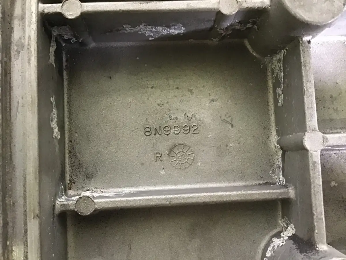 CATERPILLAR ENGINE BLOCK COVER 8N9992 USED - Picture 2