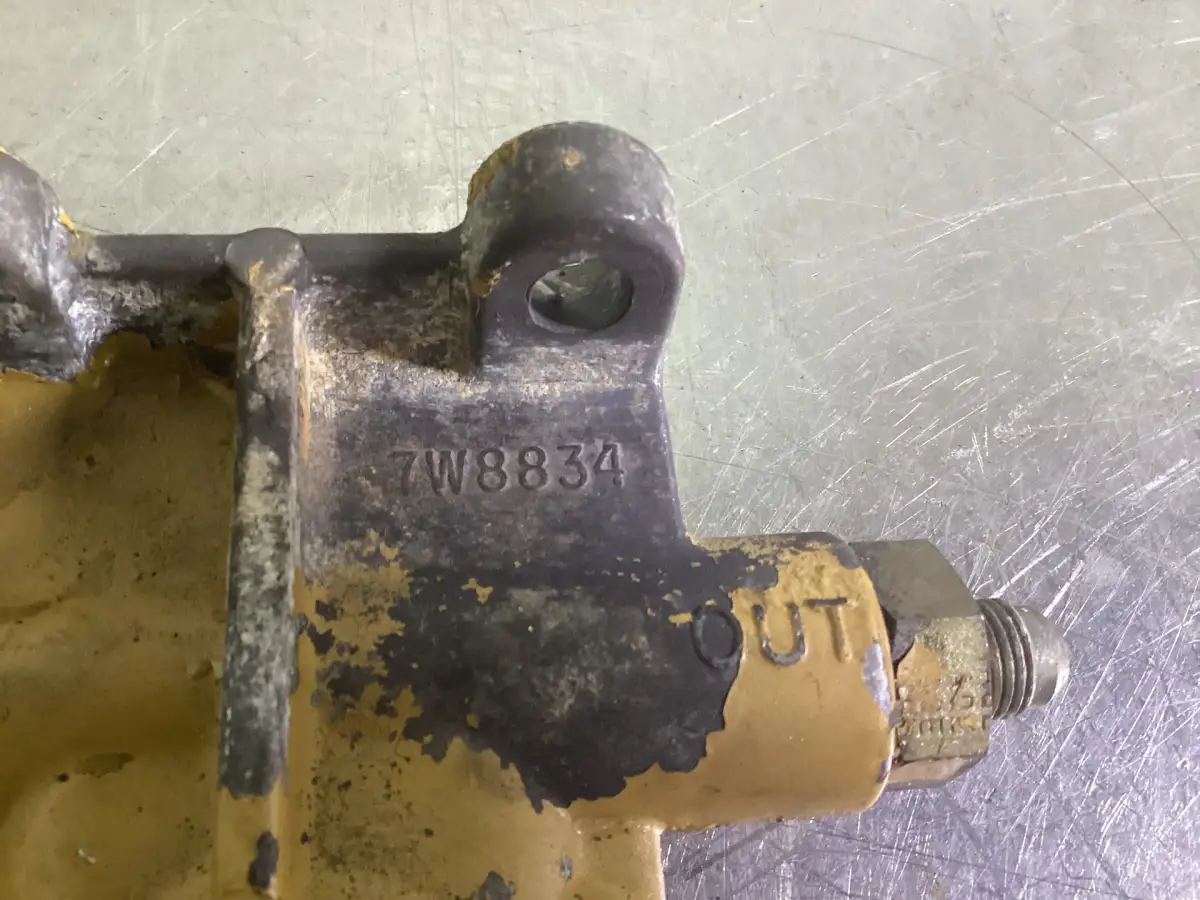 USED CATERPILLAR FUEL LIFT PUMP 7W8834 - Picture 2