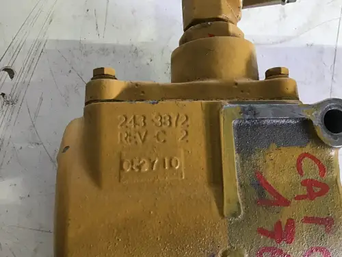 COMPRESOR DE TANQUE DE BUFFER CATERPILLAR 2433872 USADO - Imagen miniatura 2
