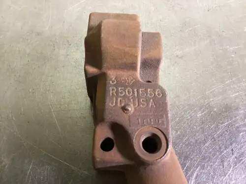 JOHN DEERE JD 6.8L GEHÄUSE R501556 GEBRAUCHT – Vorschaubild 2