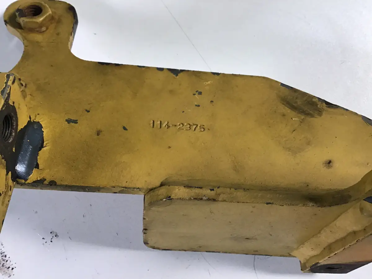 CATERPILLAR KRAFTSTOFFFILTER HALTER 1142375 GEBRAUCHT – Bild 2