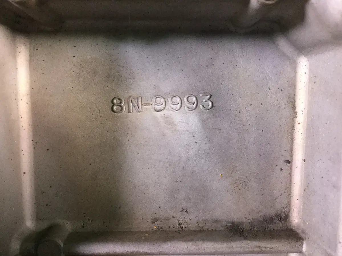 CATERPILLAR MOTORBLOKAFDEKKING 8N9993 GEBRUIKT - Afbeelding 2