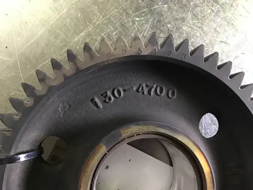 ПРОМЕЖУТОЧНАЯ ШЕСТЕРНЯ CATERPILLAR 1304700 Б/У - Миниатюра 2