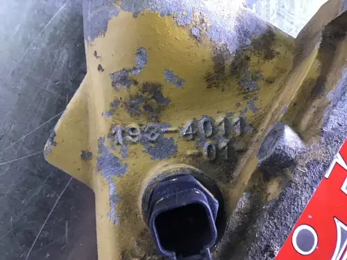 EINLASSMANIFOLD CATERPILLAR 1934011 GEBRAUCHT – Vorschaubild 2