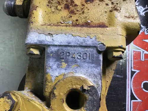 CATERPILLAR OIL FILTER HOUSING 2P4301 USED - Thumb image 2