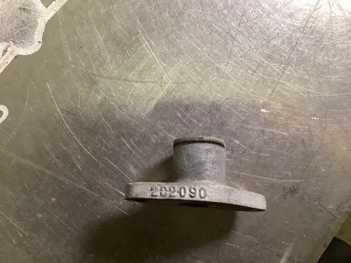 CUMMINS CUM V28 WATERCONNECTIE 202090 GEBRUIKT - Miniatuur afbeelding 2