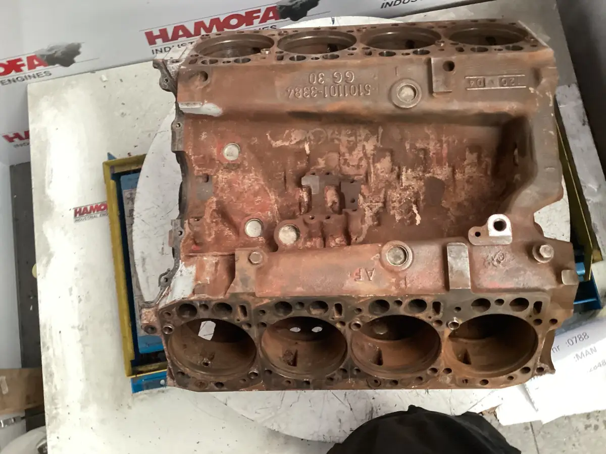USED MAN 51.01101-3384 V8 ENGINE BLOCK - Picture 4