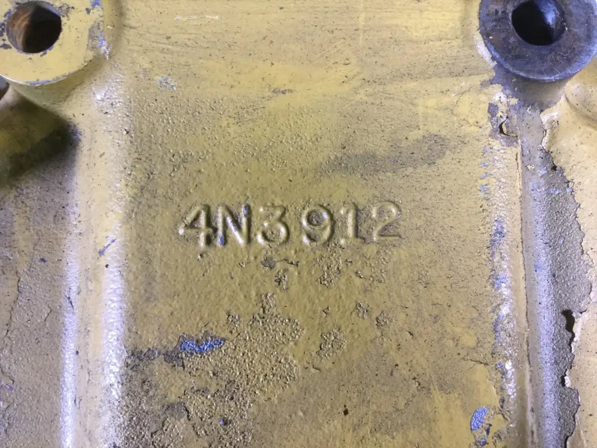 CATERPILLAR TIMING HOUSING 4N3913 USED - Picture 2