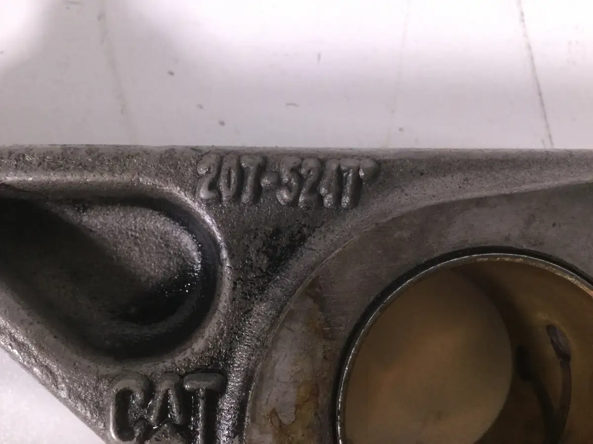 CATERPILLAR INJECTEUR BRAS DE LEVIER 2075248 UTILISÉ - Image 2