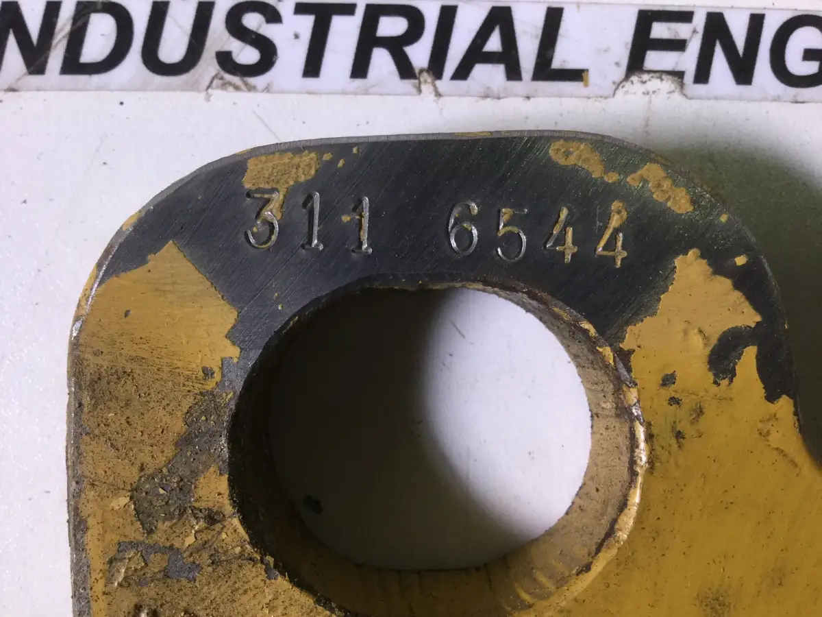 SUPPORT DE VENTILATEUR CATERPILLAR 3116544 UTILISÉ - Image 2