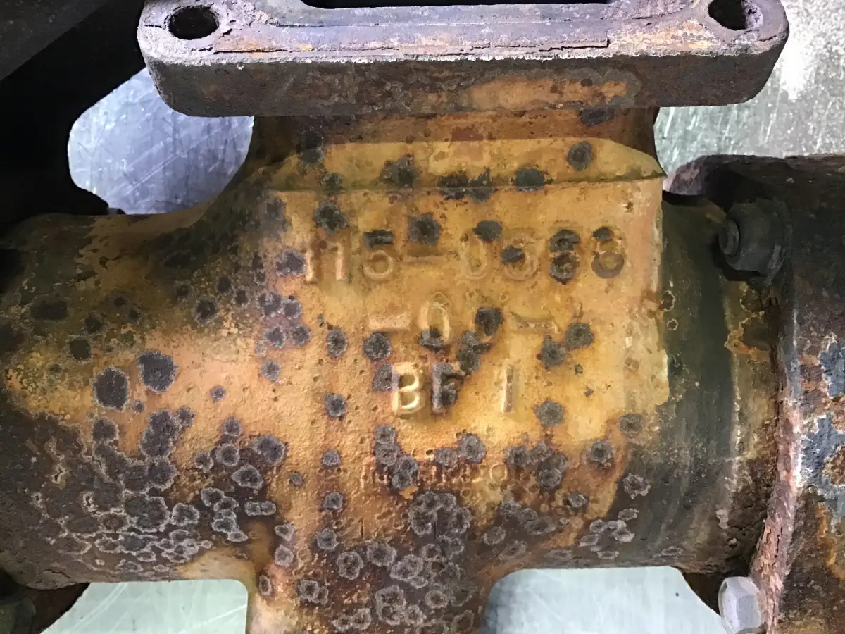 CATERPILLAR EXHAUST MANIFOLD 1150556 USED - Picture 2