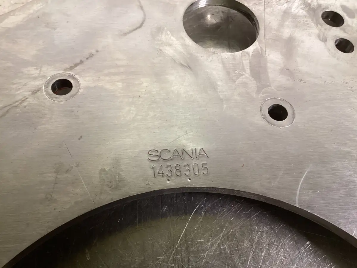 SCANIA VERTEILUNGSPLATTE 1438305 GEBRAUCHT – Bild 2