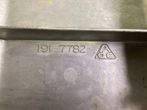 CATERPILLAR ROCKER COVER 1917782 USED - Thumb image 2