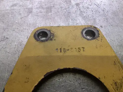 CATERPILLAR KRAFTSTOFFPUMPENHALTER 1188157 GEBRAUCHT – Vorschaubild 2