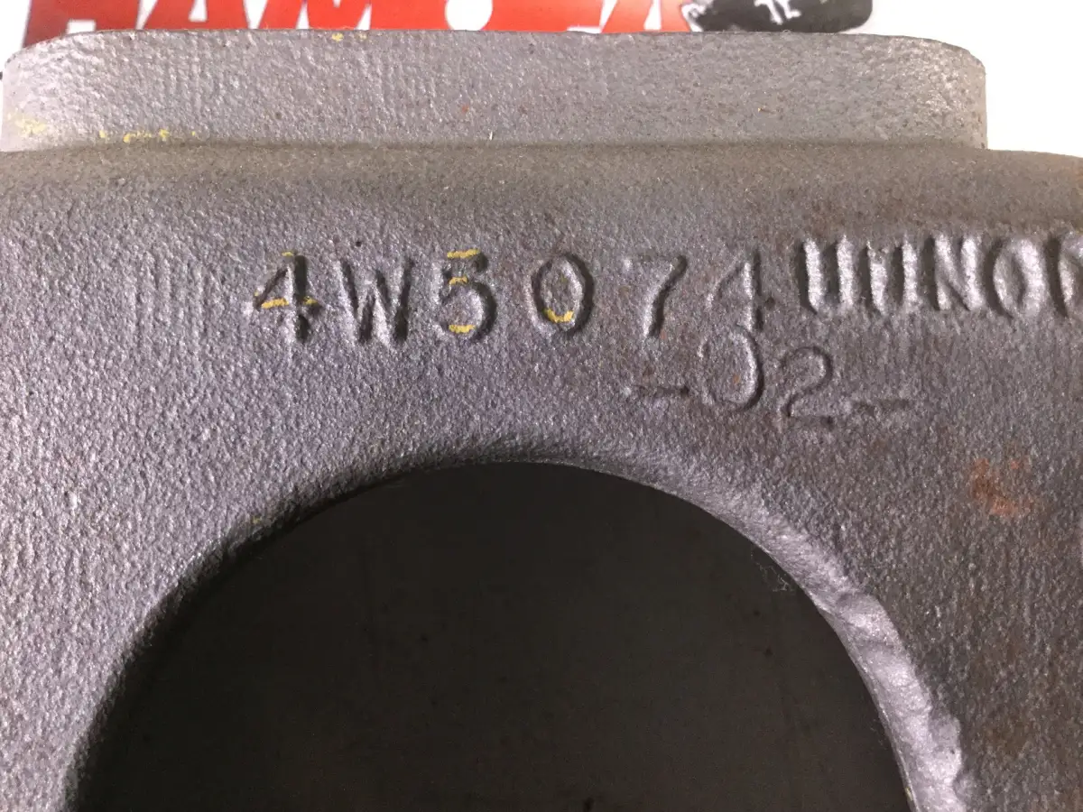 SUPPORT DE MOTEUR CATERPILLAR 4W5074 D'OCCASION - Image 2