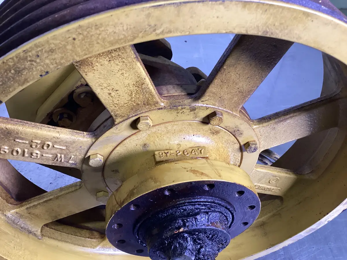 CATERPILLAR V-BELT PULLEY 7W5109 USED - Picture 2