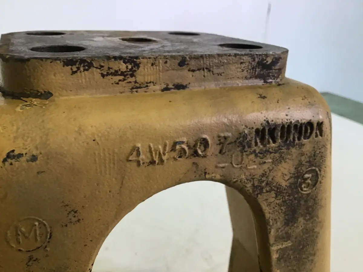 SUPPORT MOTEUR CATERPILLAR 4W5074 D'OCCASION - Image 2