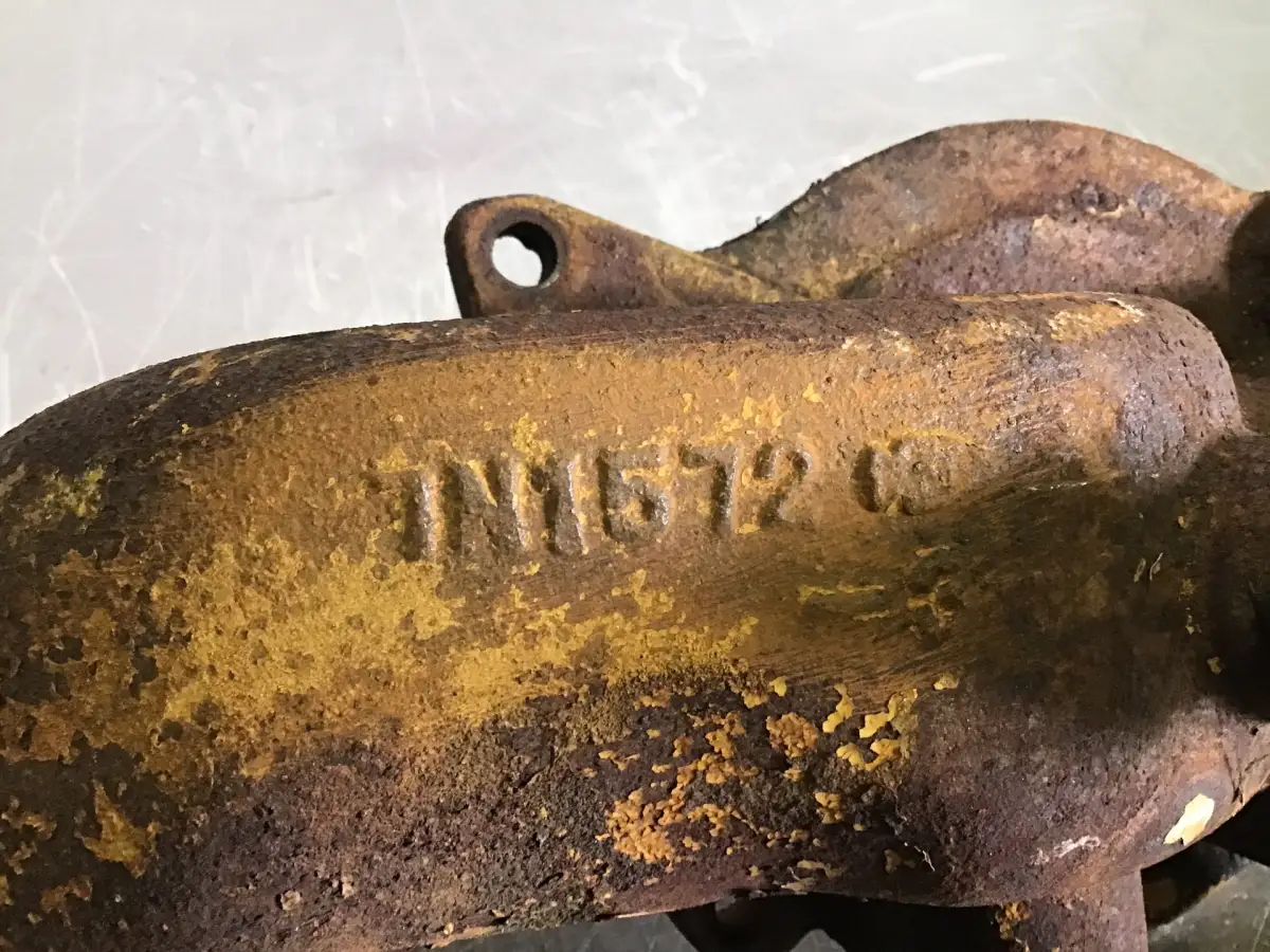 CATERPILLAR WATERPOMP AANSLUITING 7N1572 GEGEVEN - Afbeelding 2