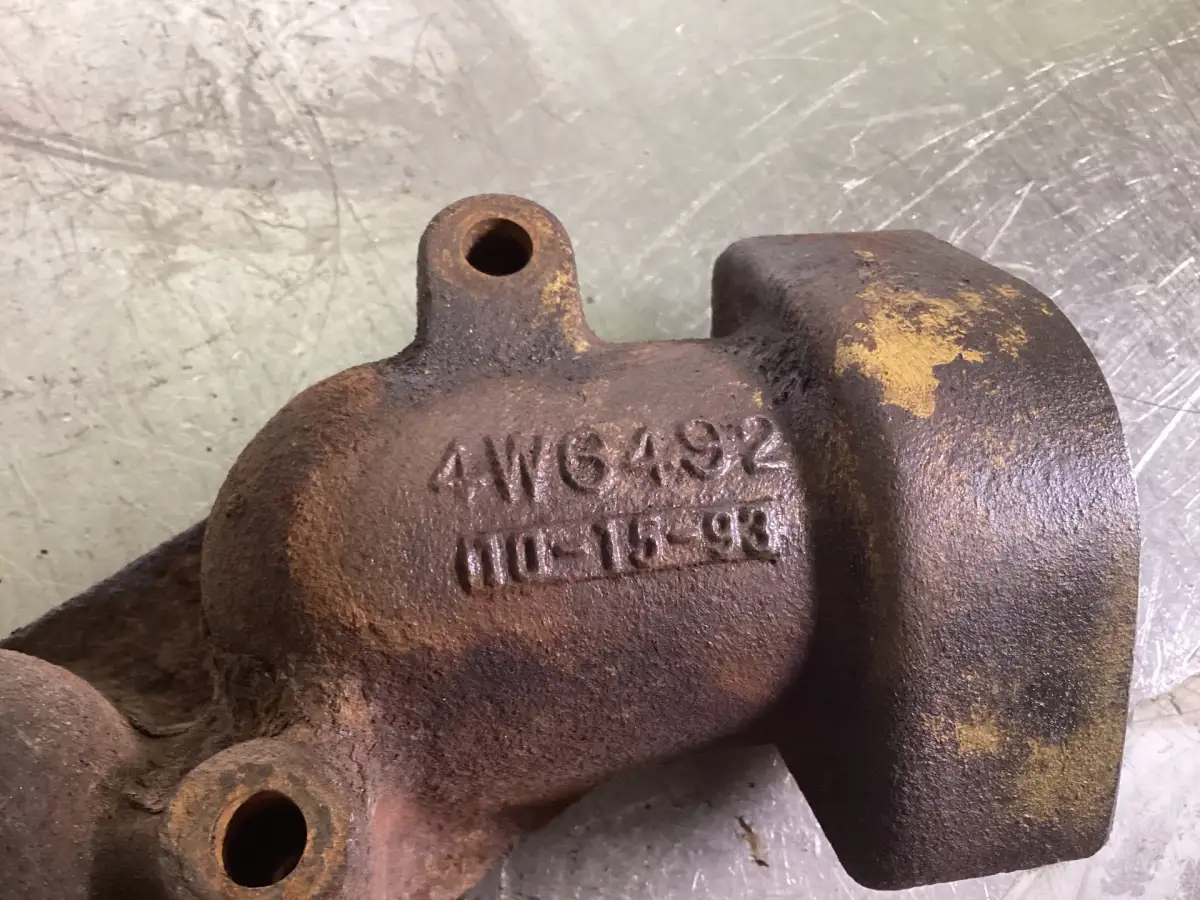 CATERPILLAR THERMOSTAT HOUSING 4W6492 USED - Picture 2