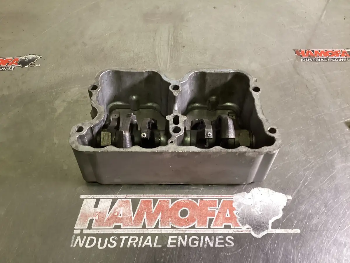 TAPA DE BALANCINES CUMMINS NT855 USADA 3044788 - Imagen 4