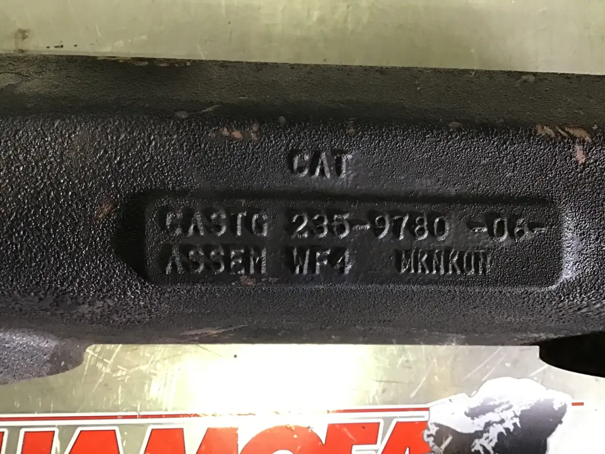 CATERPILLAR OIL COOLER 2359780 USED - Picture 2