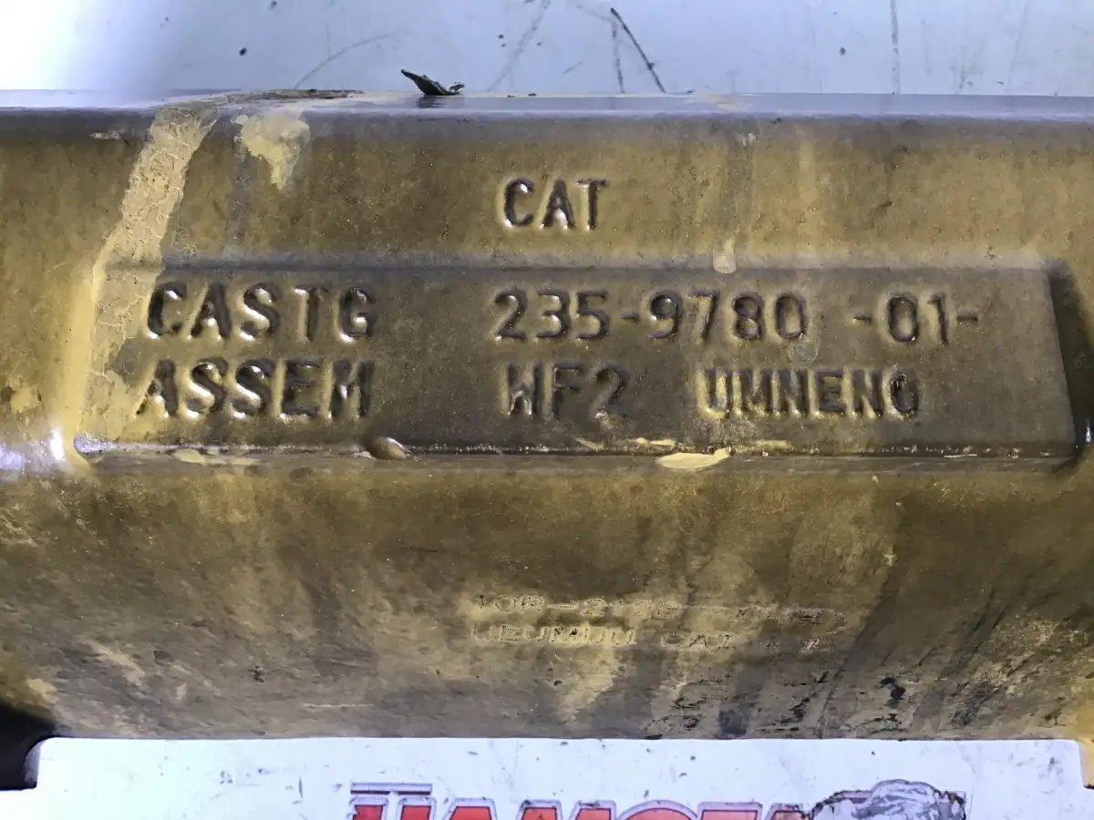 МАСЛОКУЛЕР CATERPILLAR 2359780 Б/У - Фото 2