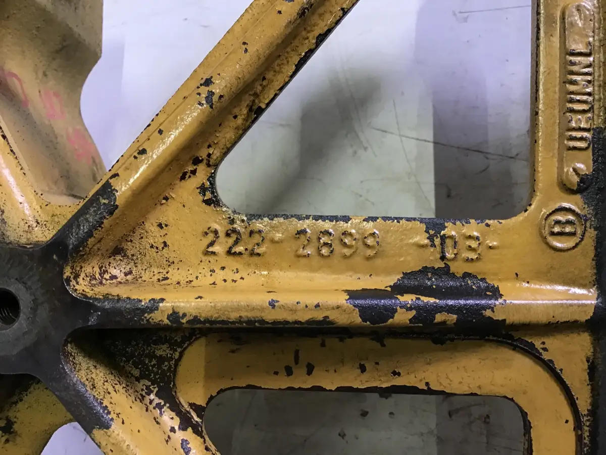 CATERPILLAR VENTILATOR HUB 2222899 USED - Picture 2
